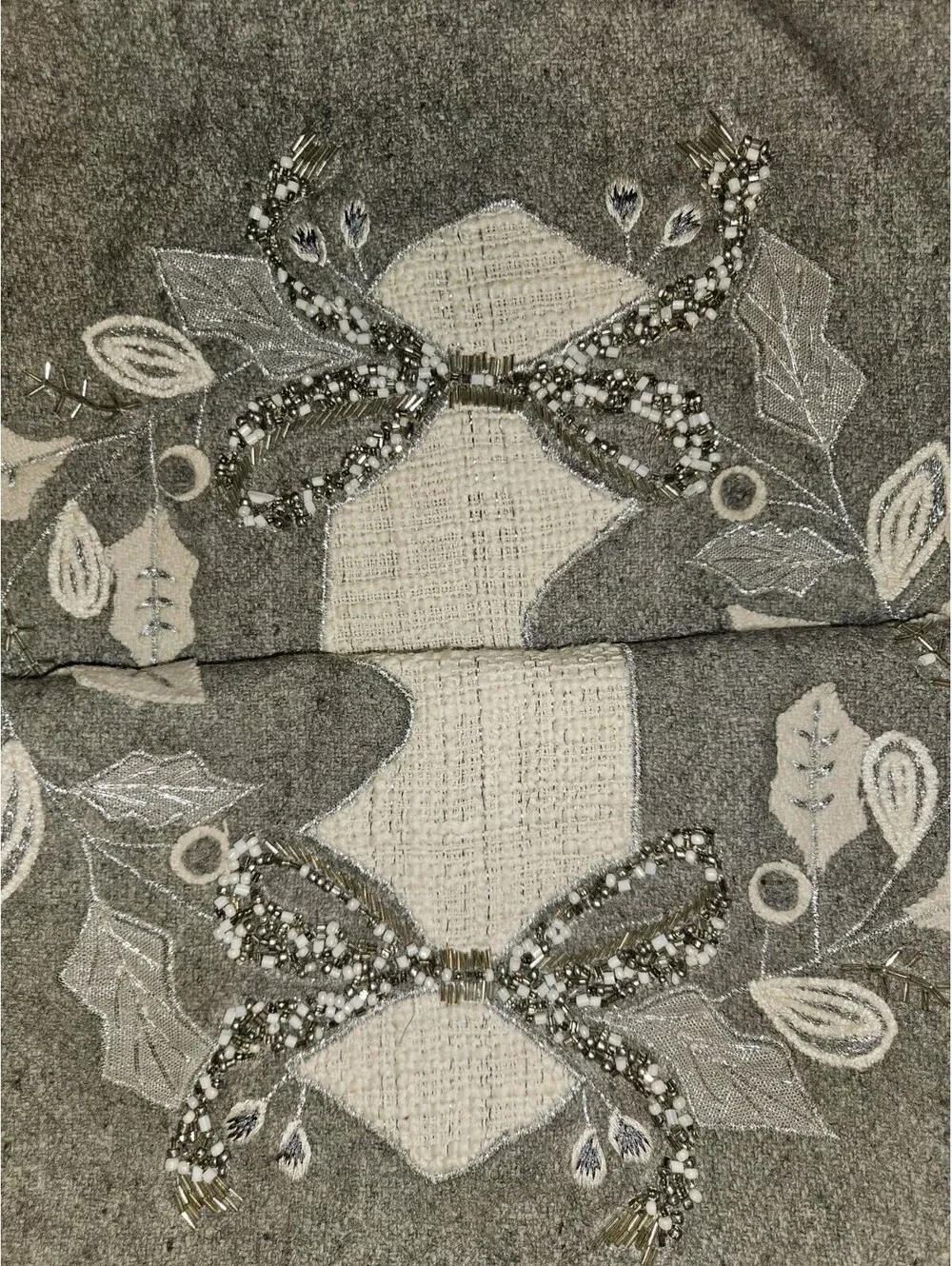 Ridgefield Home Reindeer Leaf 16 X 72 Table Runner Christmas Gray White Beaded